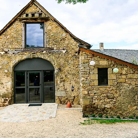 Les Tables De La Rousse