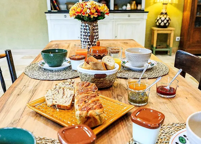 Les Tables De La Rousse 3*