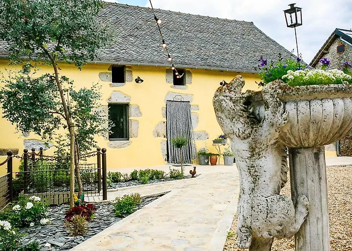 Les Tables De La Rousse