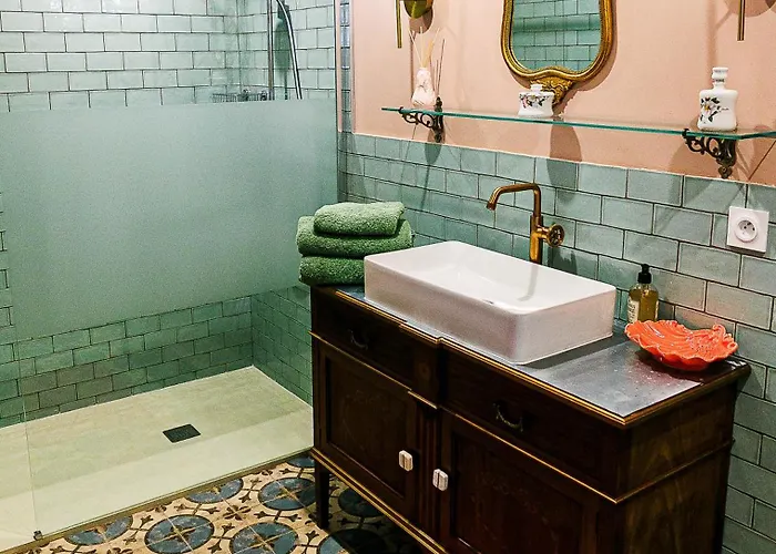 Les Tables De La Rousse 3*