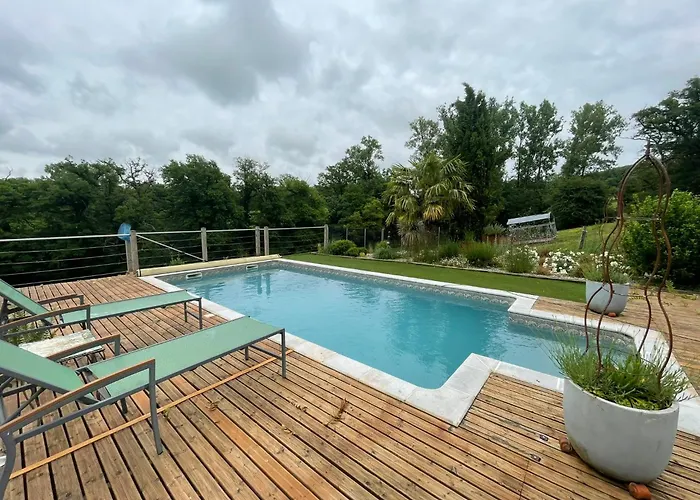 Les Tables De La Rousse 3* La Fouillade